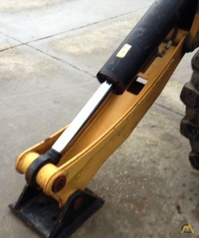 CAT TH460B 9,000 lb. Telehander 7