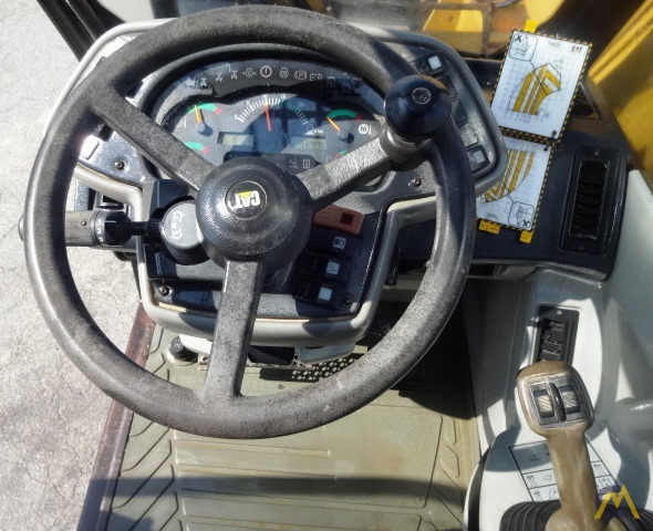 CAT TH460B 9,000 lb. Telehander 9