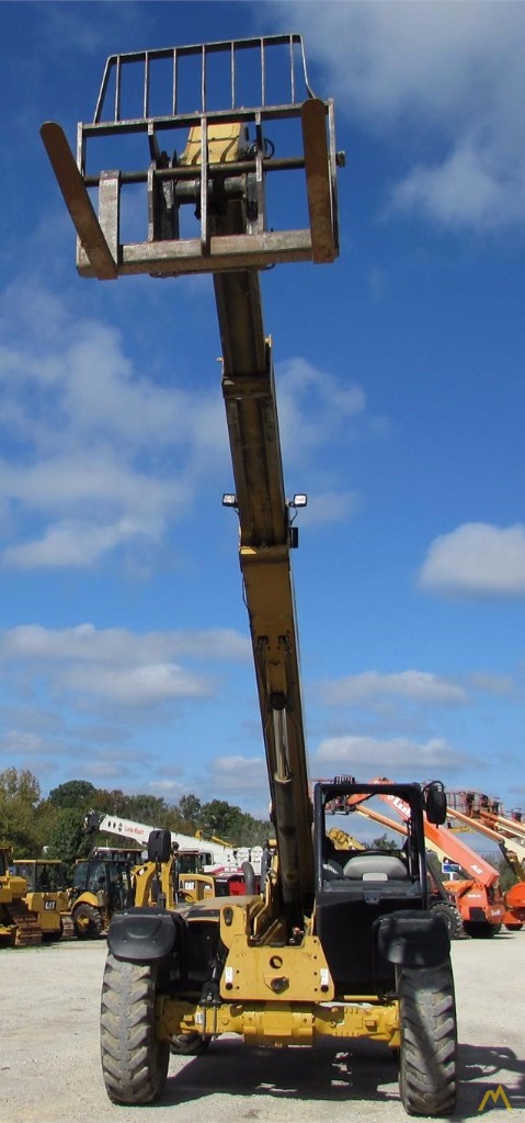CAT TH460B Telescopic Forklift 5