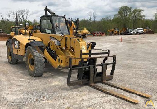 CAT TH514 11,000 lb. Telehandler 3