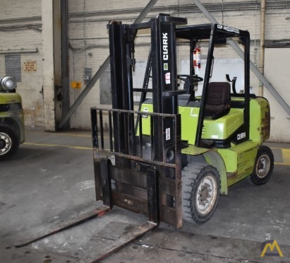 Clark CGP40-LP 4-Ton Forklift 2
