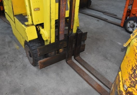 Clark EC-500-40 2-Ton Forklift 4