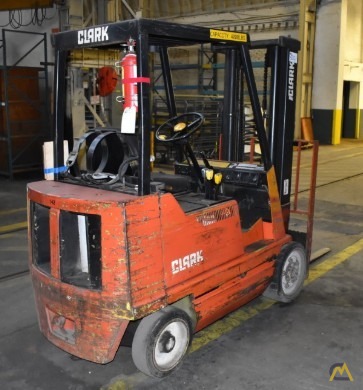 Clark GCS20S 2-Ton Forklift 3