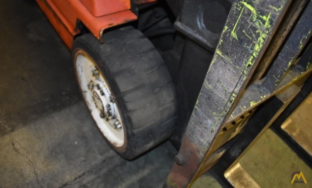 Clark GCS25MB 2.25-Ton Forklift 7