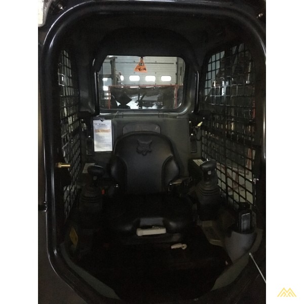 Bobcat S590 Compact Skid Steer Loader 4
