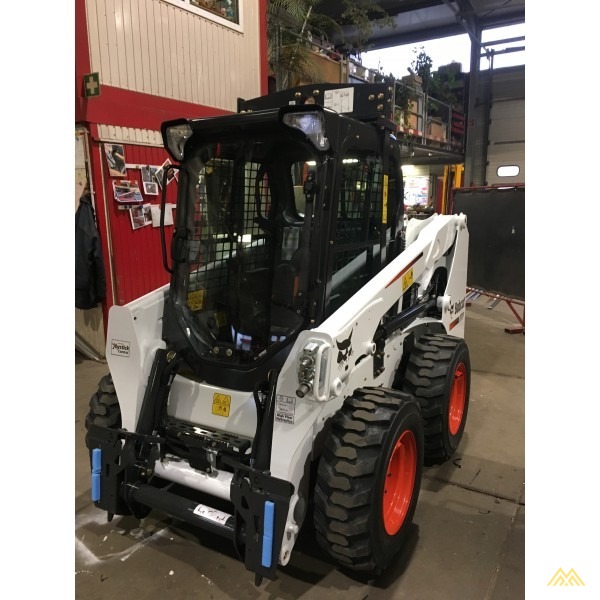 Bobcat S590 Compact Skid Steer Loader 2