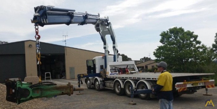 Cormach 34000 E6 F64 ASC 3.30-Ton Knuckle Boom Articulating Crane 0