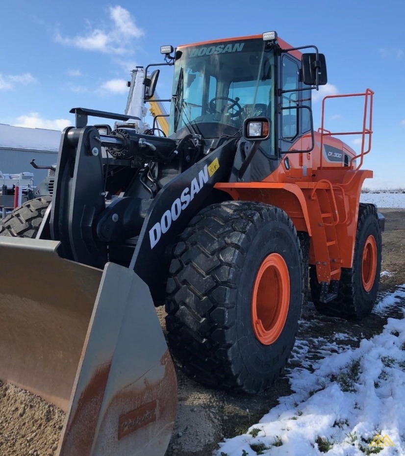 Doosan DL300-5 Wheel Loader 3