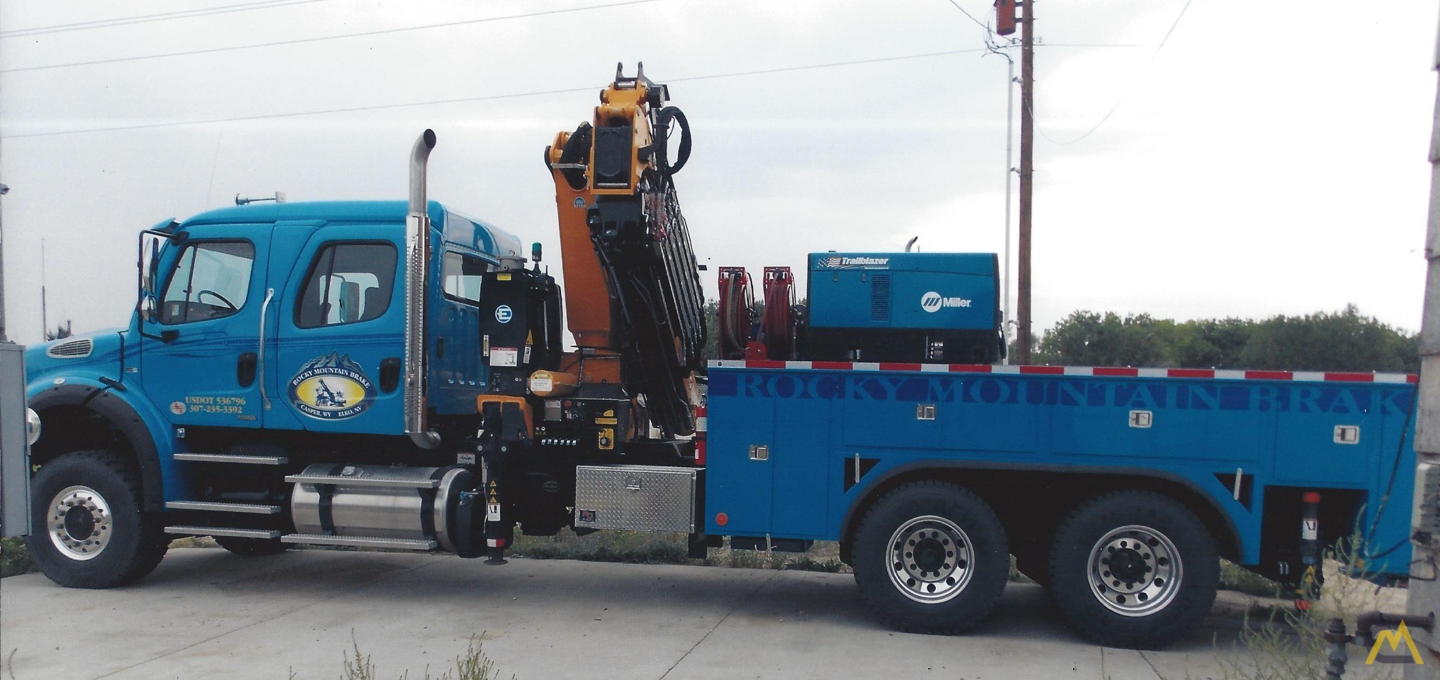 Effer 340.11 4S+3S 5.3-Ton Articulating Knuckle Boom Crane Low Hours & Miles on Freightliner Business Class M12 0