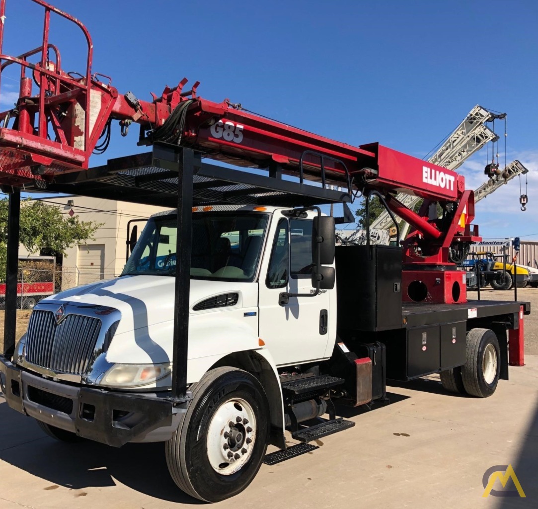 Elliott model G85R For Sale Bucket Truck Aerial Platforms Platform Lift