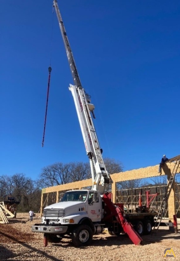 Elliott 26015F-D Boom Truck Crane 1