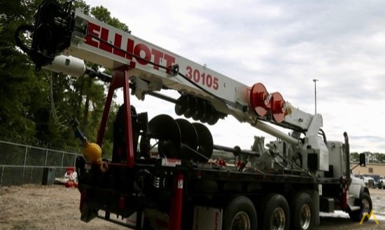 Elliott 30105F 30-Ton Boom Truck Crane 1