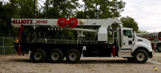 Elliott 30105F 30-Ton Boom Truck Crane 3