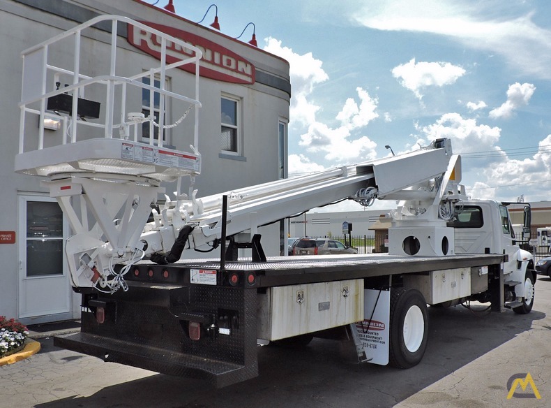 Elliott G85F Aerial Work Platform on International 4300 SBA 4