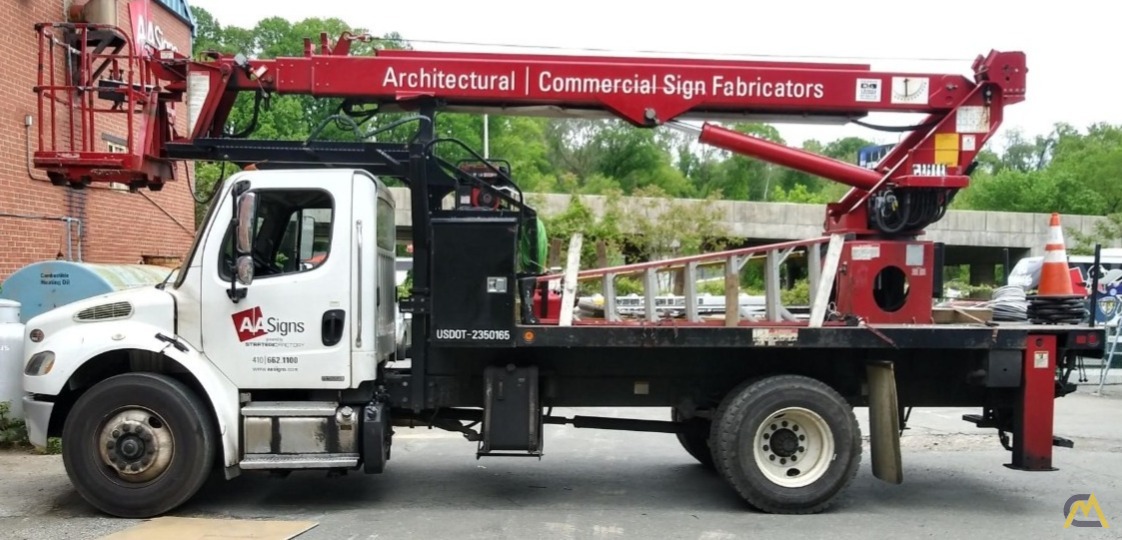 Elliott L55R 55' Telescopic Boom Bucket Truck on Freightliner ST