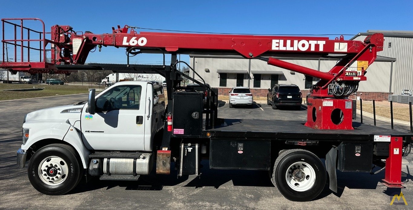 Elliott L60R Telescopic Boom Bucket Truck 1