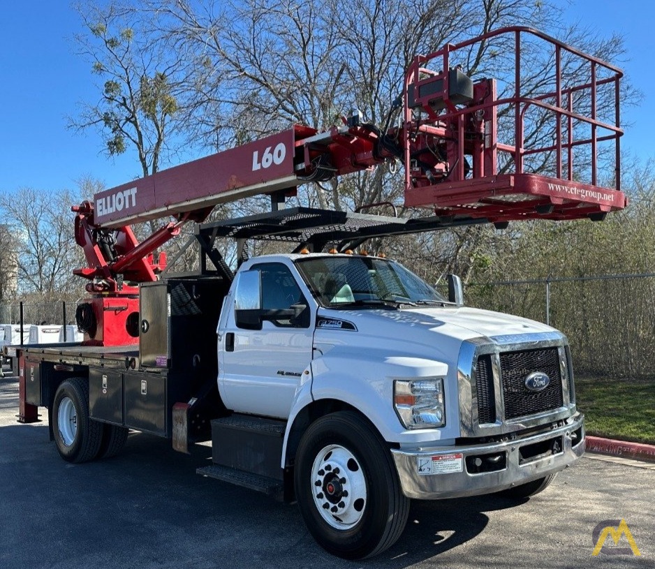 Elliott L60R Telescopic Boom Bucket Truck 5