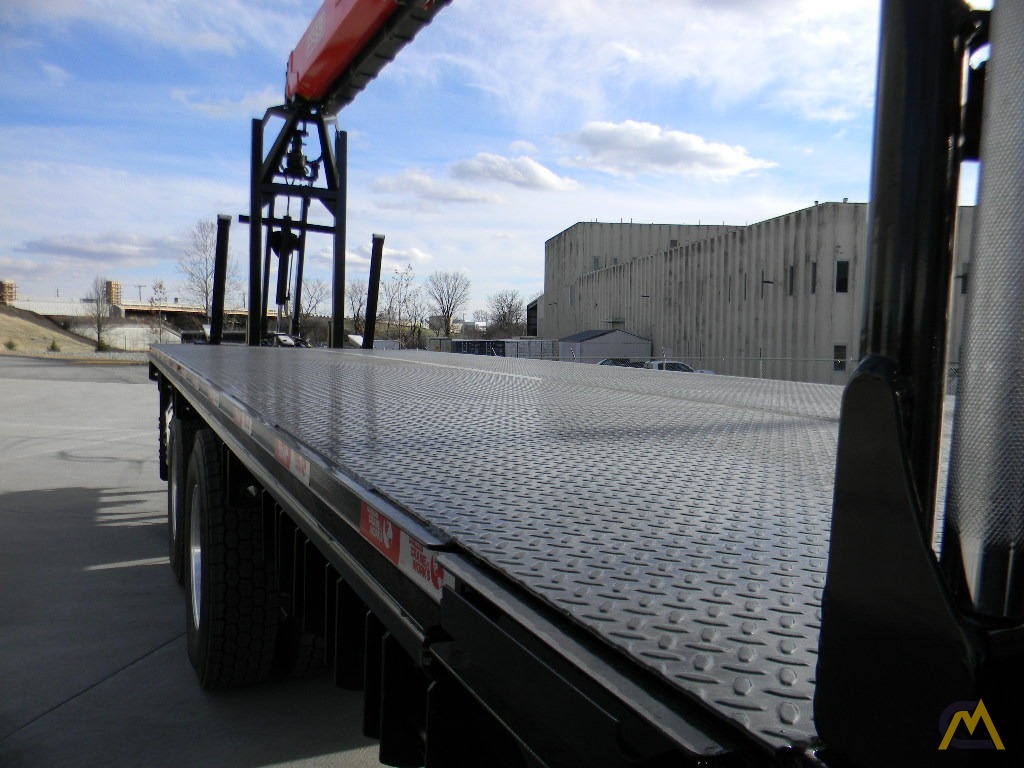 Fassi F330SE.24 2.98-Ton Knuckle Boom Crane 10