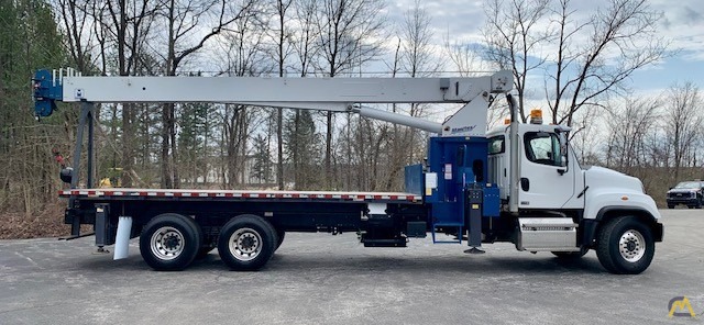Manitex 26101C Boom Truck Crane on Freightliner 114SD 4