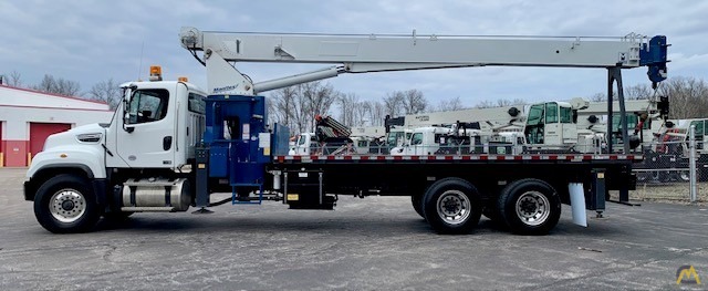 Manitex 26101C Boom Truck Crane on Freightliner 114SD 1