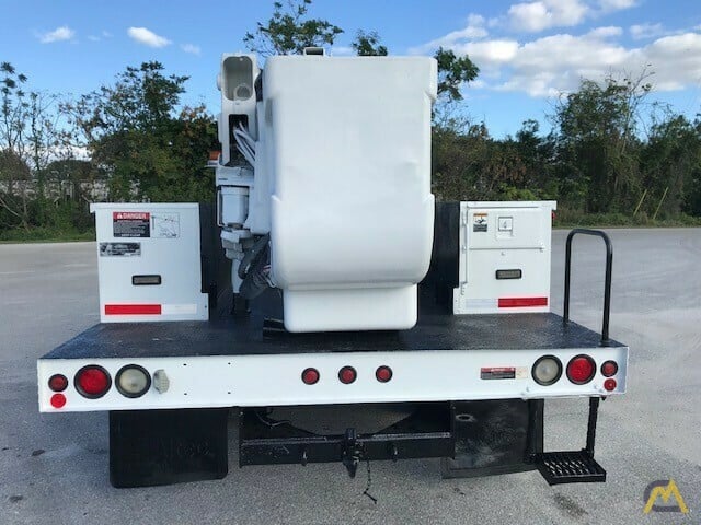 Altec AT37G 42' Articulating Telescopic Boom Aerial Bucket Truck on Ford F550 3