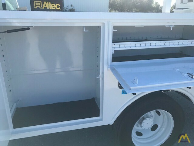 Altec AT37G 42' Articulating Telescopic Boom Aerial Bucket Truck on Ford F550 19