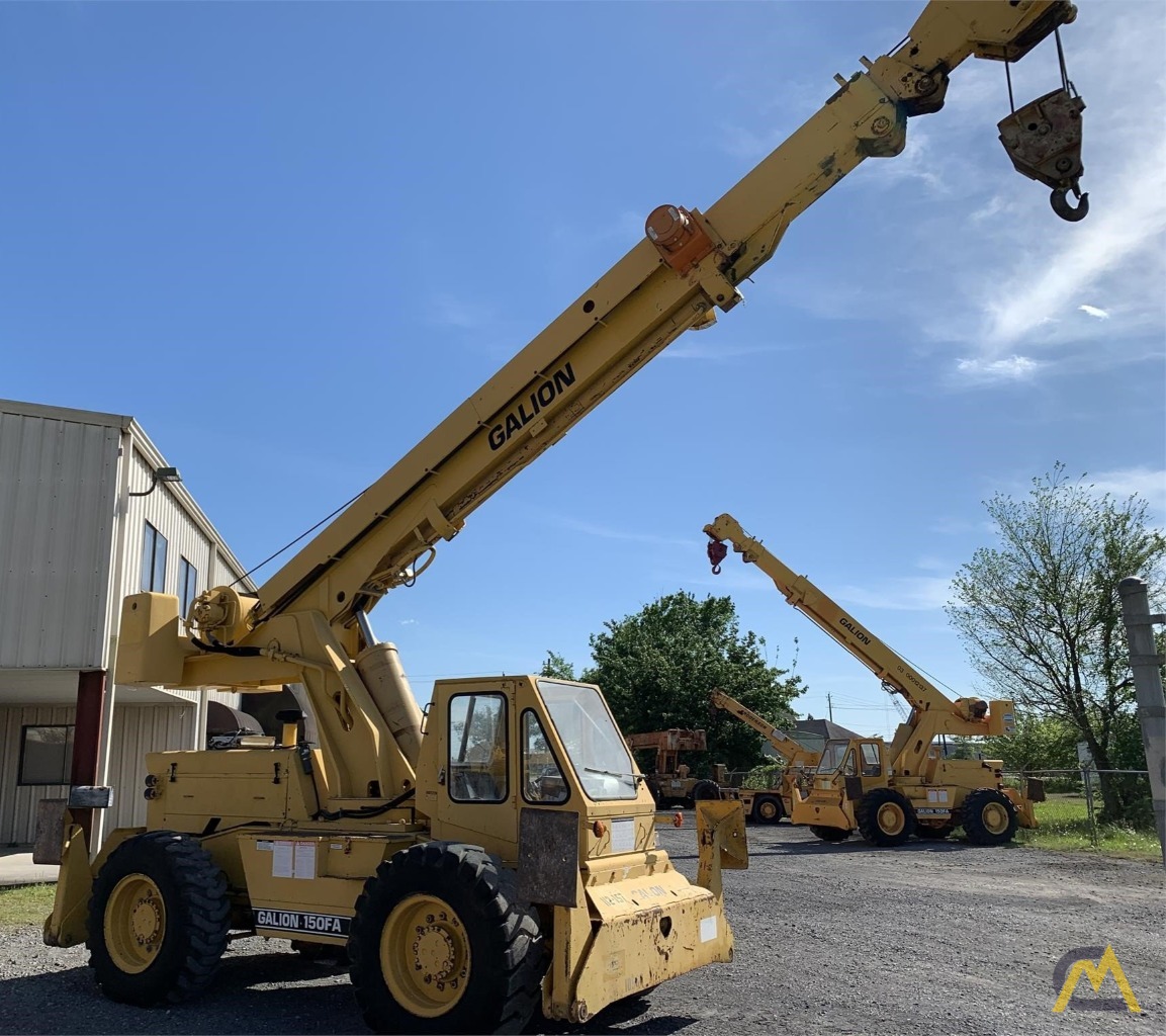 Galion 150FA 15-ton Down Cab Rough Terrain Crane 3