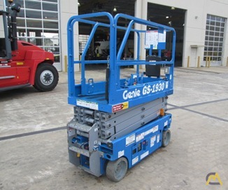 Genie GS-1930 Scissor Lift 1