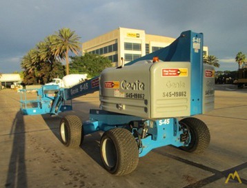 Genie S-45 Telescopic Boom Lift 3