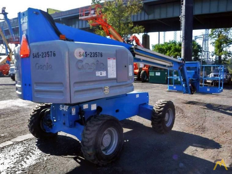 Genie S-45 Telescopic Boom Lift 3