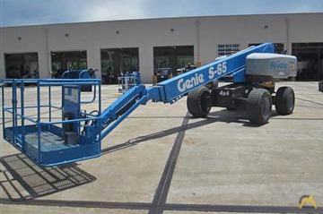 Genie S-65 Telescopic Boom Lift 2