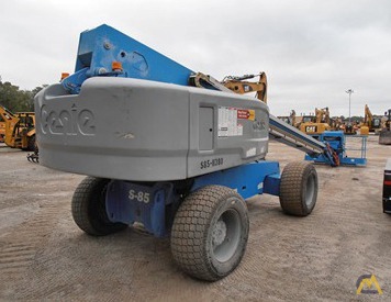 Genie S-85 Telescopic Boom Lift 3