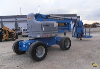 Genie Z-60/34 Articulating Boom Lift 3