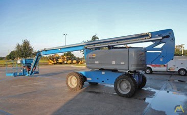 ベニケン出品 Genie Z-80/60 Articulated Diesel Boom Lift