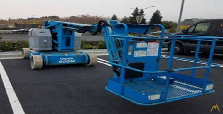 Genie Z34/22N Articulating Boom Lift 1