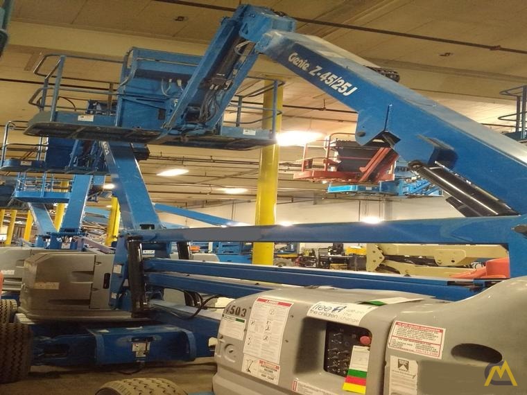 Genie Z45/25JDC Articulating Boom Lift 0