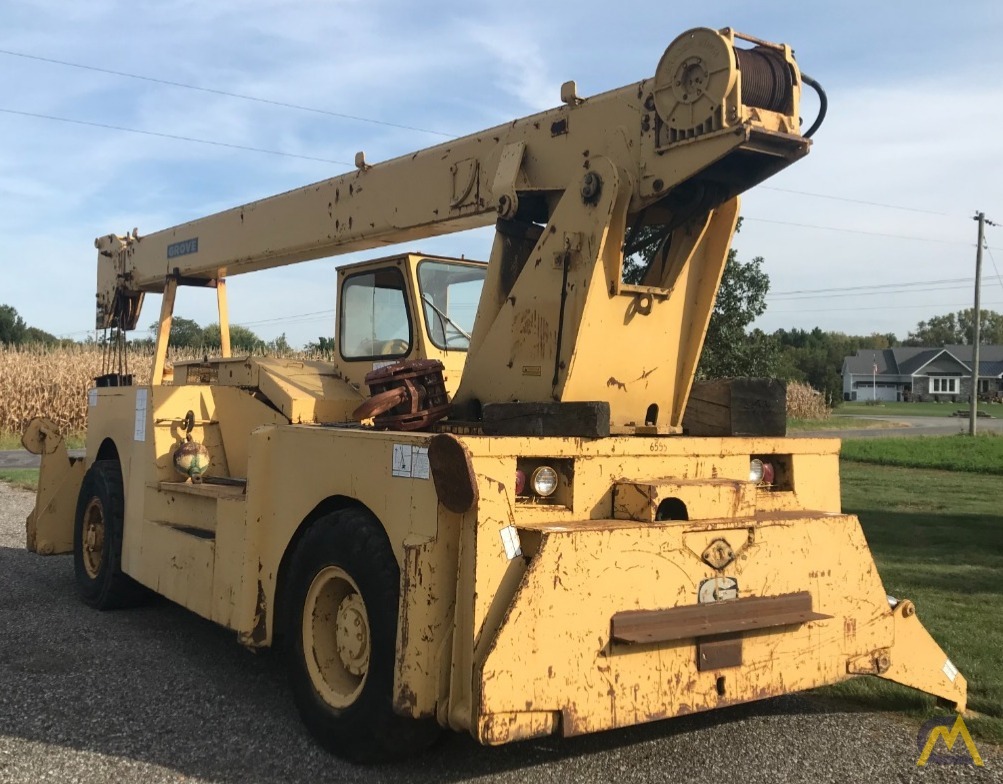 Grove IND1012D 17.5-ton Industrial Pick and Carry Crane 2
