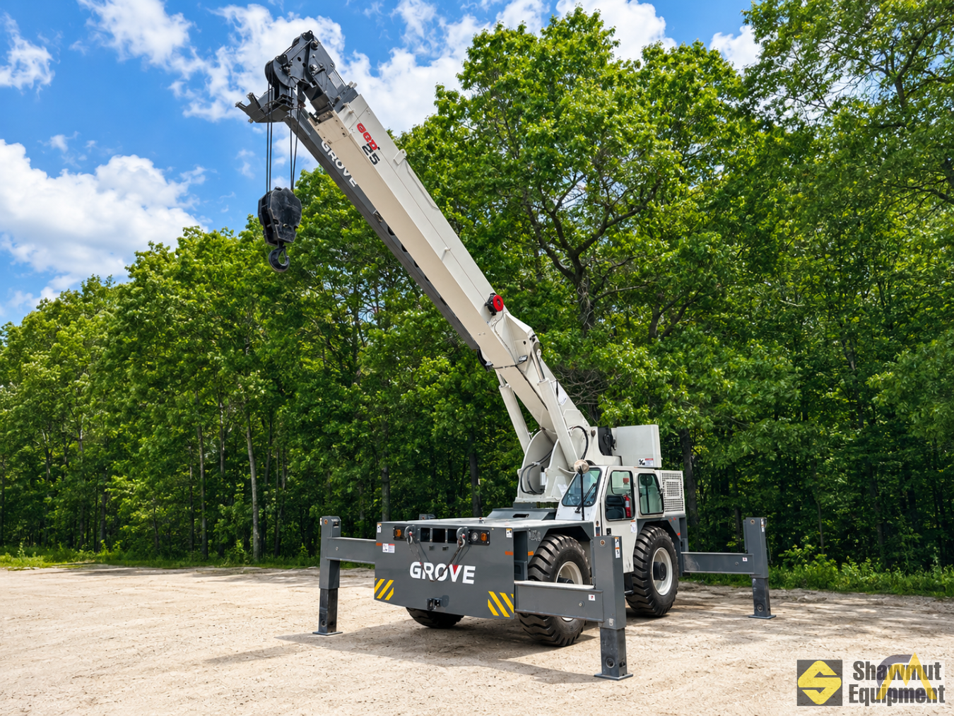 Grove GCD25 Industrial Carry Deck Crane 0