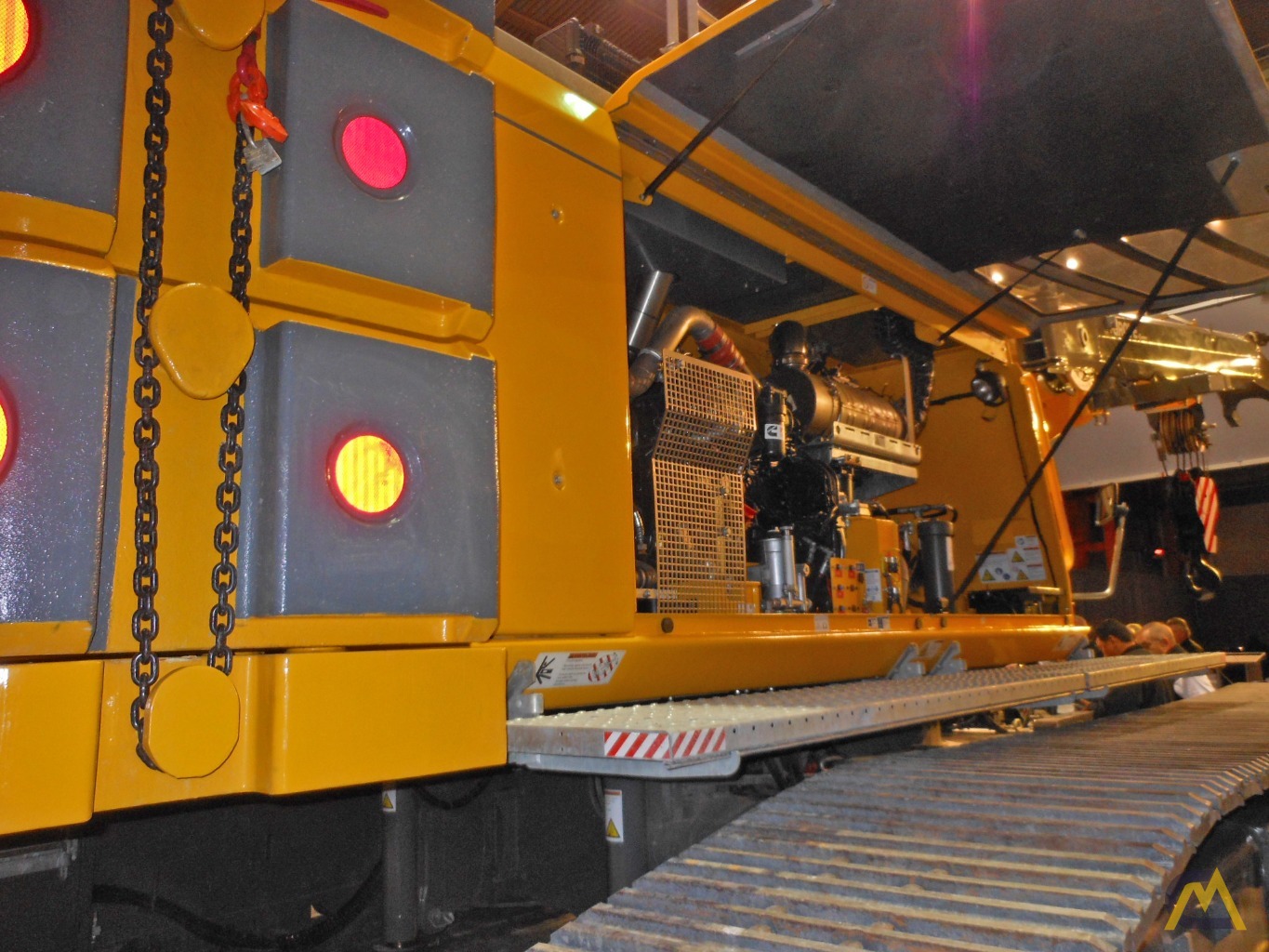 Grove GHC130 130Ton Hydraulic Crawler Crane For Sale Hoists & Material