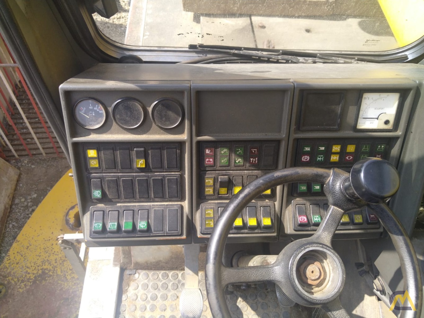 Grove GMK3050 55-Ton All Terrain Crane 6