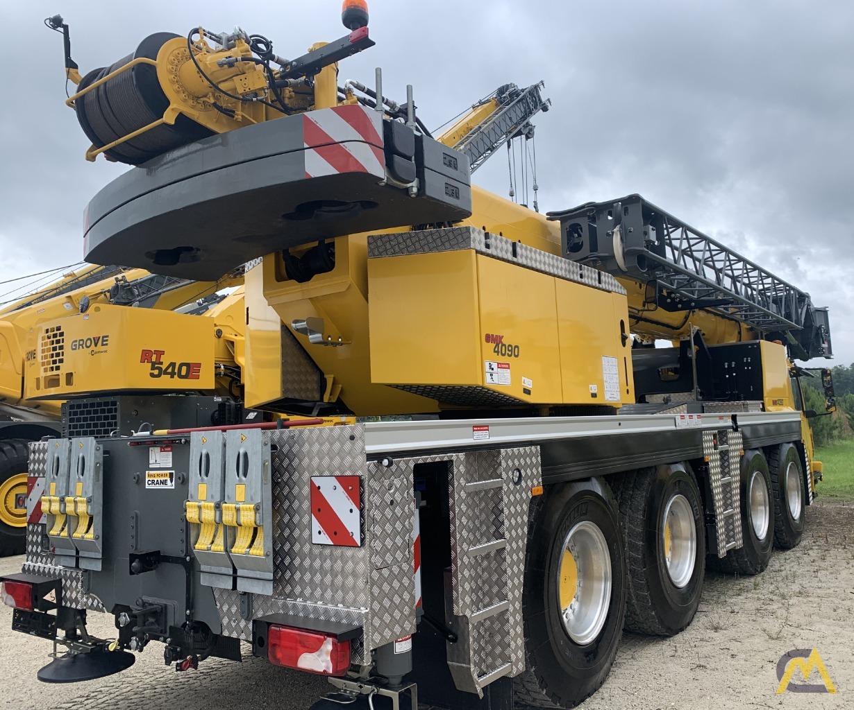 Grove GMK4090 90-Ton All Terrain Crane 3