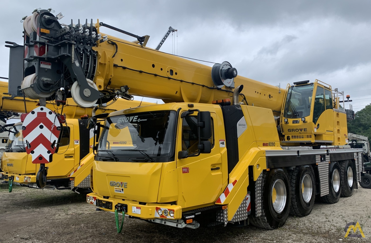Grove GMK4090 90-Ton All Terrain Crane 0