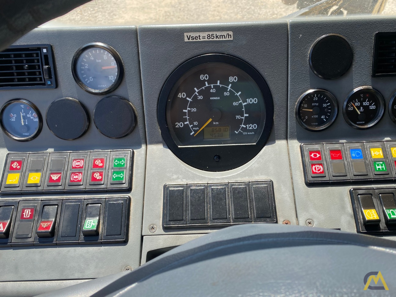 Grove GMK5120B 120-Ton (100 Metric Ton) All Terrain Crane LOW MILES 7
