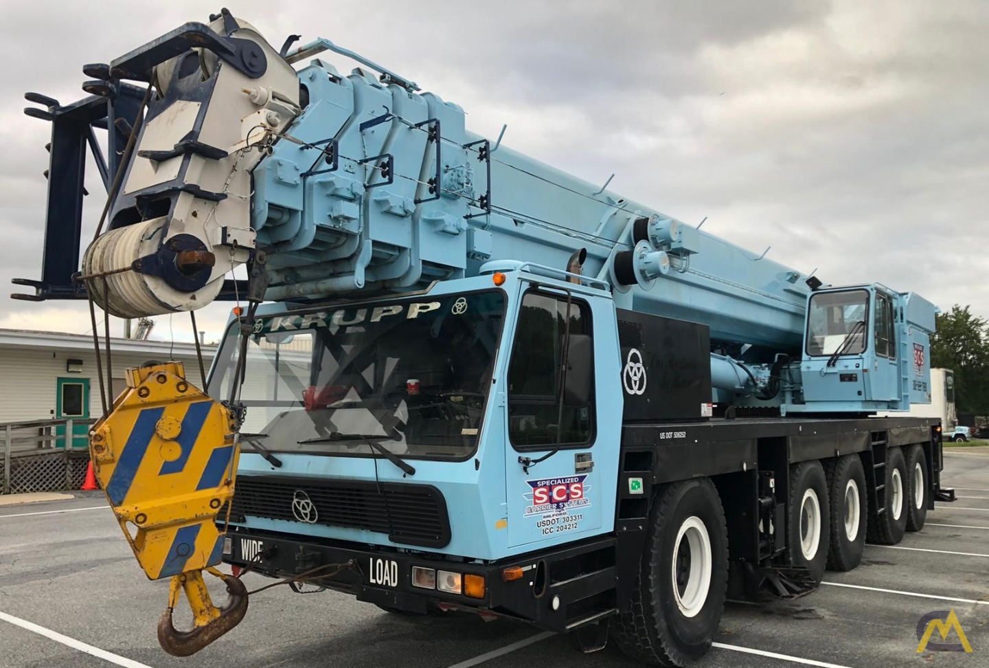 Grove GMK5175 175-Ton All Terrain Crane 0