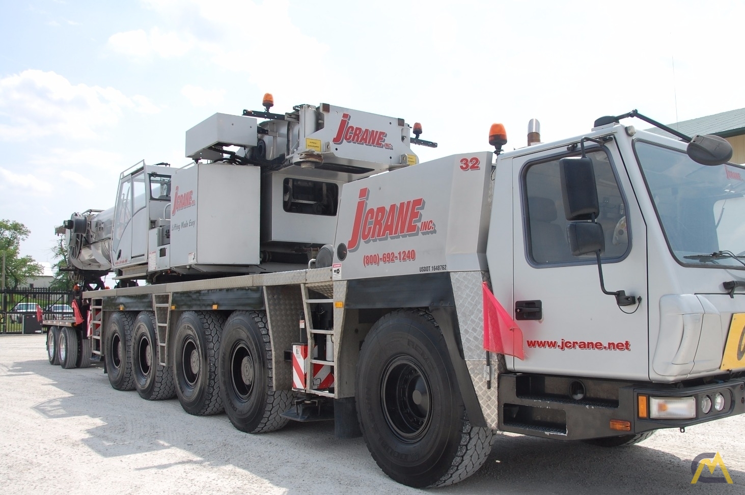 Grove GMK5275 275-ton All Terrain Crane 1