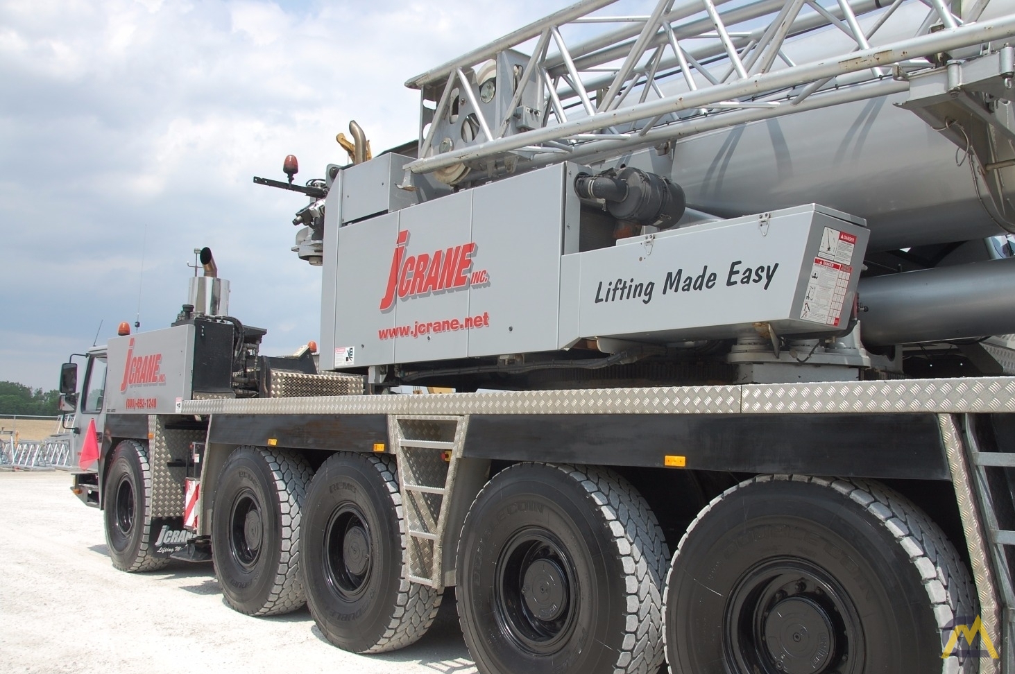 Grove GMK5275 275-ton All Terrain Crane 2