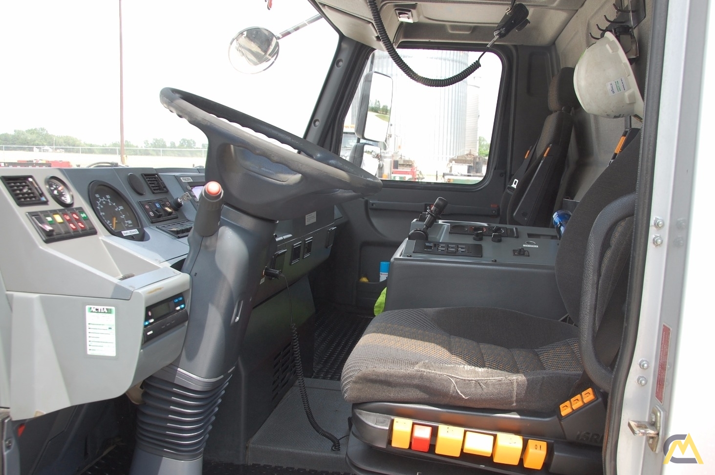 Grove GMK5275 275-ton All Terrain Crane 6