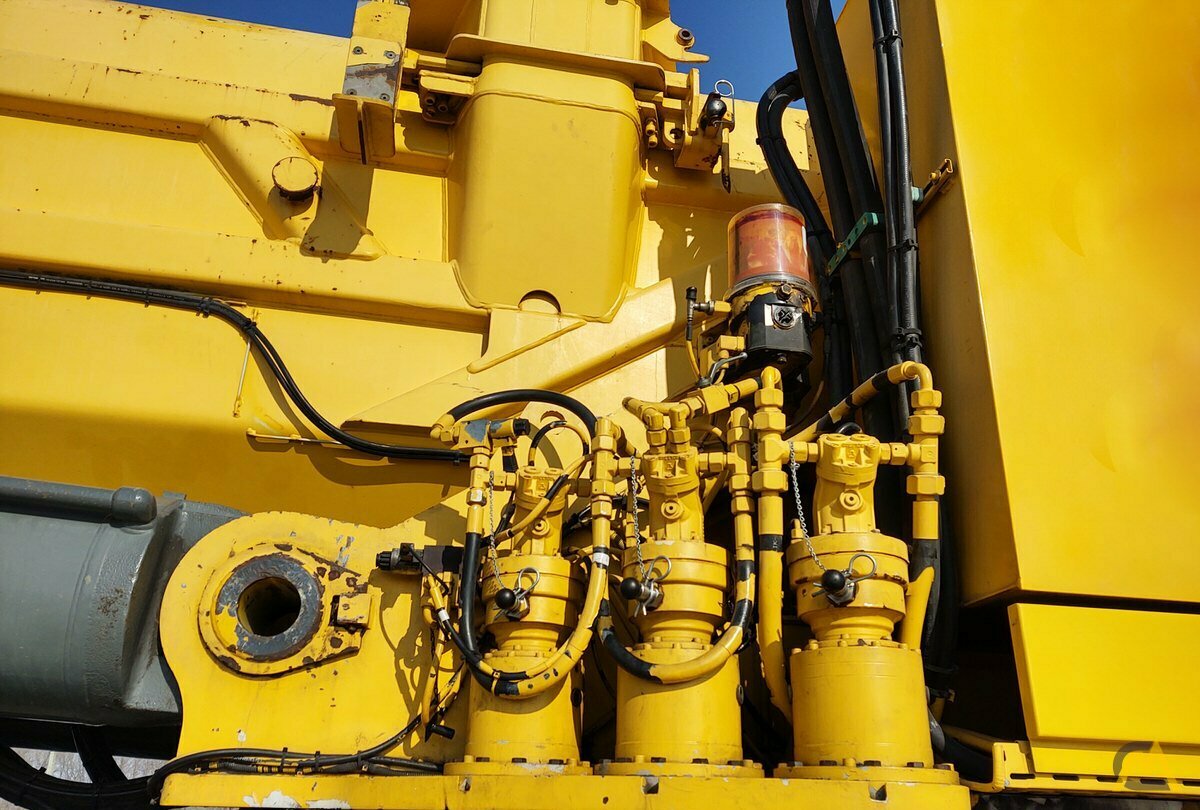 Grove GMK7550 550-ton All Terrain Crane 29