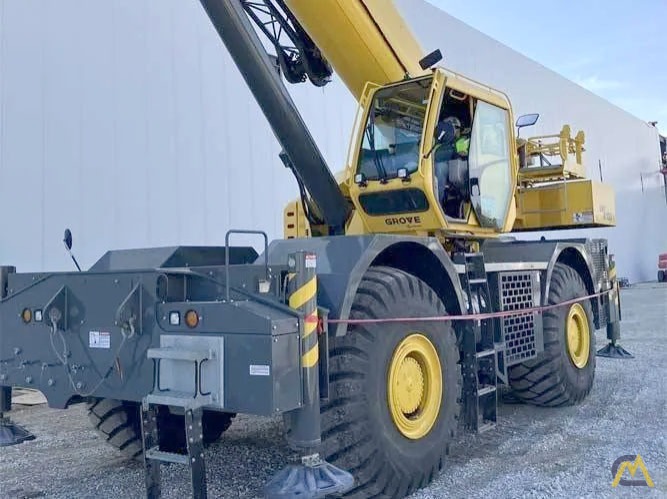 Grove GRT8100 Rough Terrain Crane 0