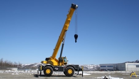 Grove GRT880 80-Ton Rough Terrain Crane 1